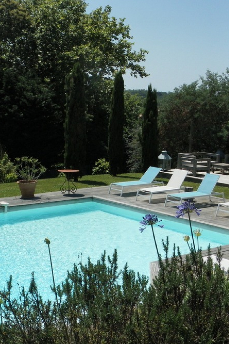 holiday home rental swimming pool-basque country rentals garden with swimming pool-family holidays